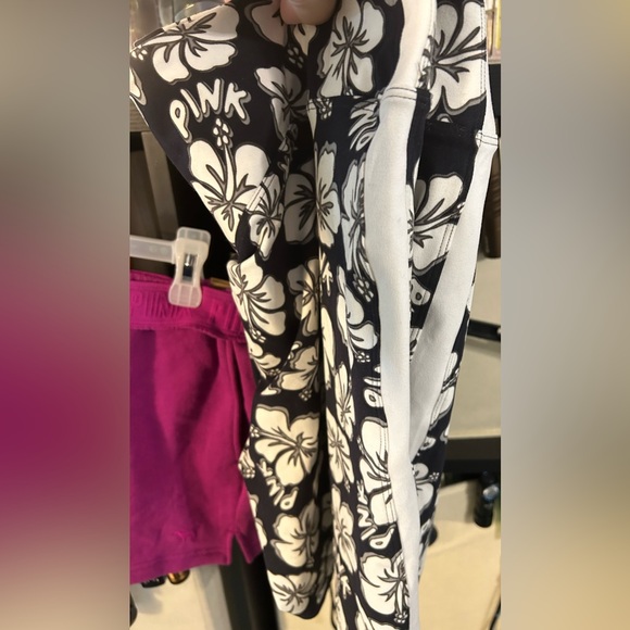 VS Pink Shorts XXL - Picture 4 of 5